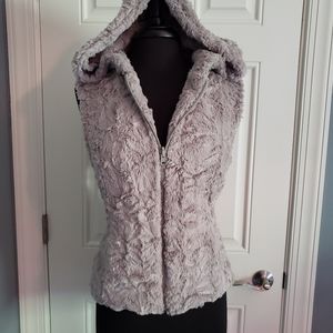 Last Kiss Gray faux fur vest NWOT XL